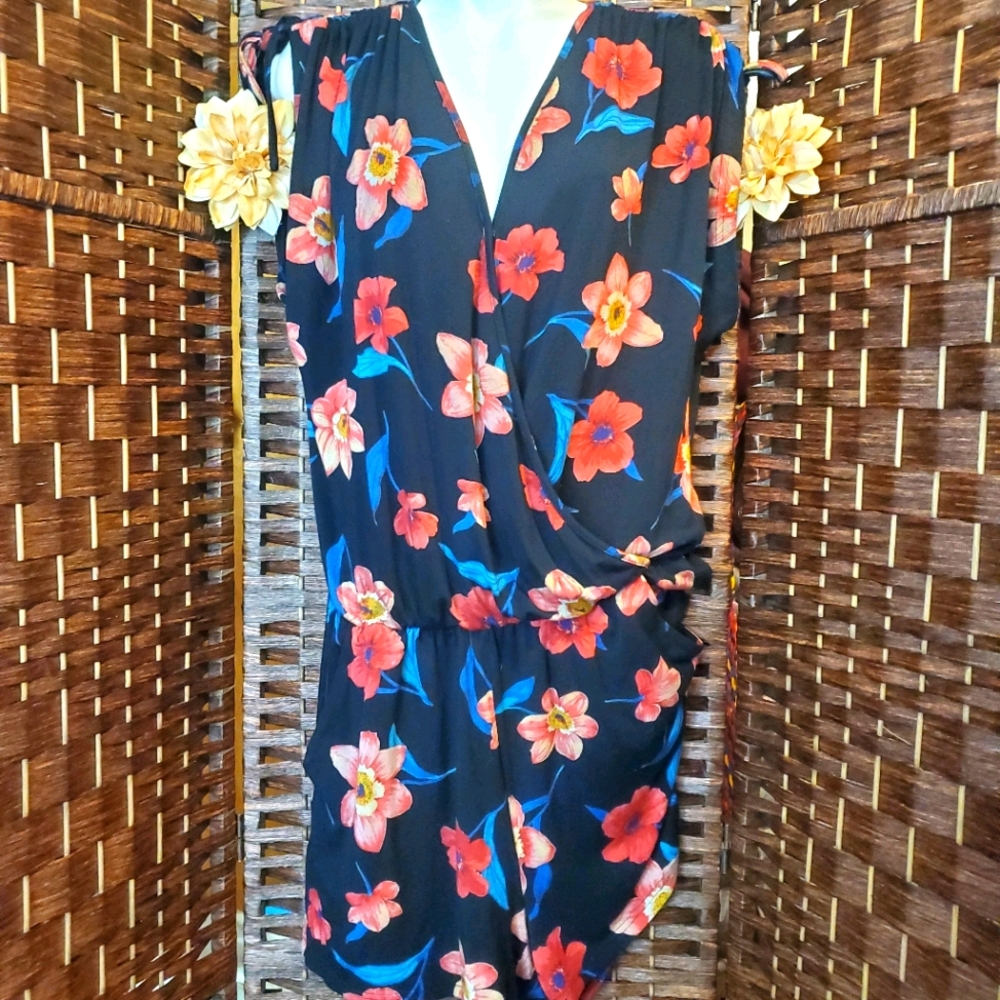 Market & Spruce Floral Romper V4